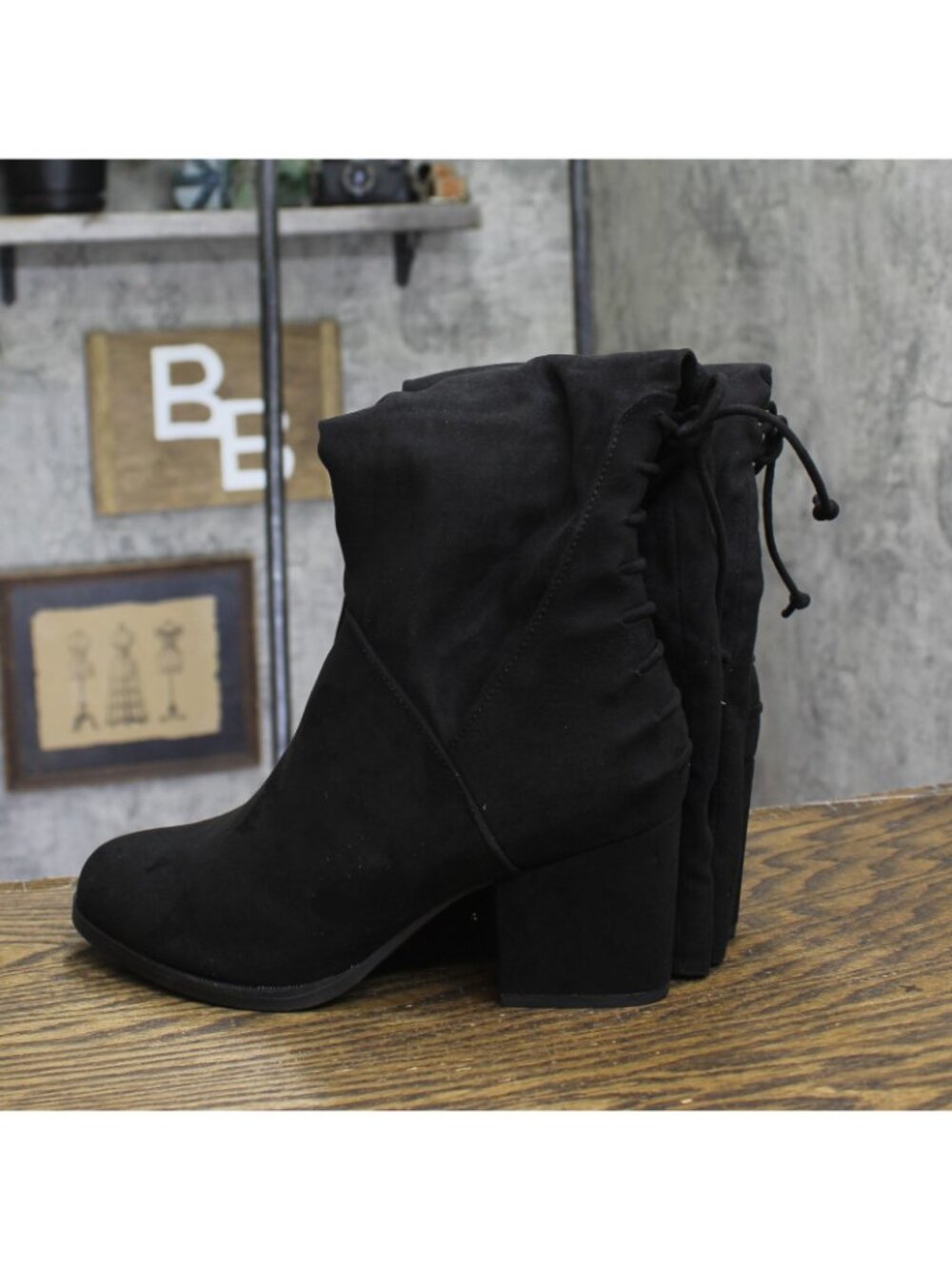 NWT Journee Collection Lace Faux Suede Knee-High Block Heeled Boots Black 8.5M - Picture 5 of 13